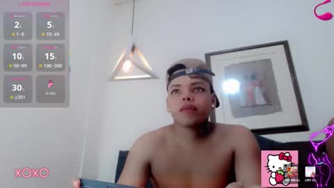 royal_xx online show from March 16, 2026, 8:35 pm