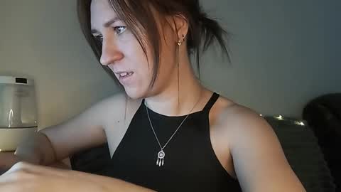 Snapshot of royalnectar chatting on May 19, 2026, 5:08 pm royalnectar online show from May 19, 2026, 5:08 pm