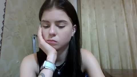 Snapshot of royalvelour chatting on July 13, 2026, 11:29 pm royalvelour online show from July 13, 2026, 11:29 pm