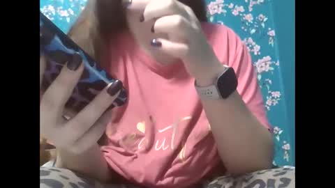 Snapshot of roza1999 chatting on November 3, 2025, 4:30 pm ALISE LidaL online show from November 3, 2025, 4:30 pm