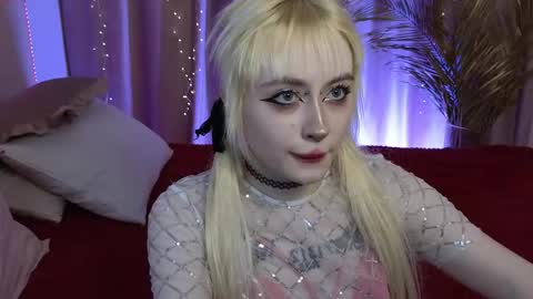 Snapshot of rraffaellka chatting on May 16, 2026, 9:35 pm Rraffaellka online show from May 16, 2026, 9:35 pm