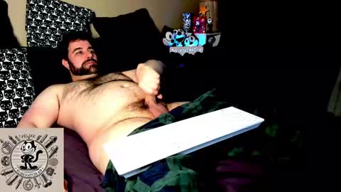 Snapshot of rubenator69 chatting on October 1, 2025, 1:17 pm Ruben online show from October 1, 2025, 1:17 pm