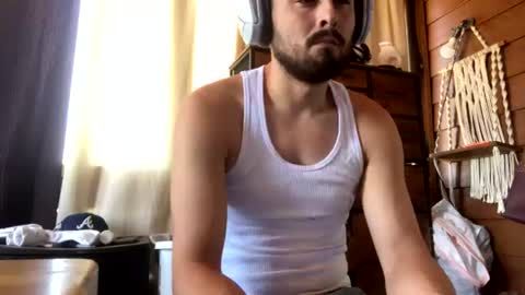 rubenzaragosa09 online show from July 21, 2026, 9:28 pm