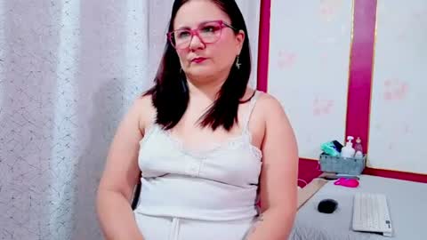 RubiQueens online show from July 30, 2026, 10:25 am
