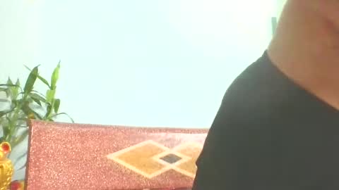 ruby_chann online show from October 5, 2025, 8:34 am