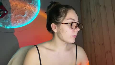 AYSHE online show from February 24, 2026, 8:07 pm