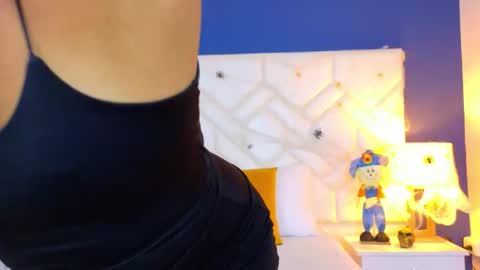 ruby_rogers_ online show from October 26, 2025, 12:55 pm