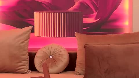 Snapshot of rubyluxee chatting on November 9, 2025, 6:44 am Ruby Luxe online show from November 9, 2025, 6:44 am