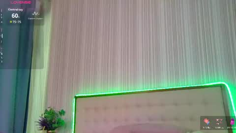 Snapshot of rubyvalen chatting on June 16, 2026, 1:52 am Ruby online show from June 16, 2026, 1:52 am
