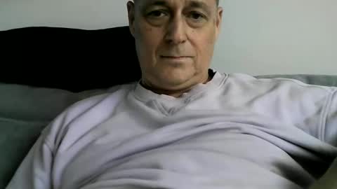 Snapshot of rudeski chatting on December 22, 2024, 3:11 pm rudeski online show from December 22, 2024, 3:11 pm