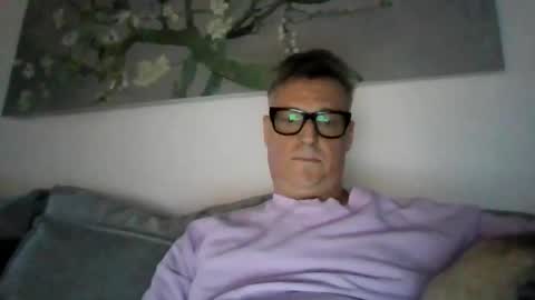 Snapshot of rudeski chatting on February 17, 2025, 4:59 pm rudeski online show from February 17, 2025, 4:59 pm