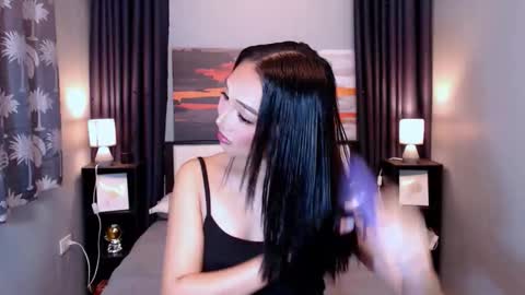 Snapshot of ruesalvartore chatting on December 16, 2025, 12:10 pm its me Sabel online show from December 16, 2025, 12:10 pm