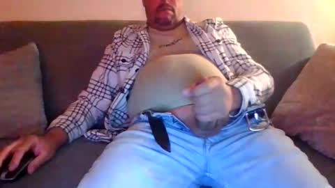 Snapshot of runner_1978 chatting on May 15, 2026, 9:11 pm runner_1978 online show from May 15, 2026, 9:11 pm