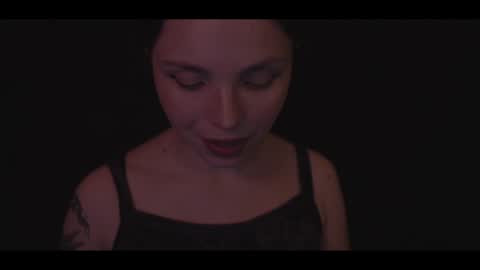 Snapshot of running_with_the_wolves chatting on January 19, 2025, 11:10 pm Elena online show from January 19, 2025, 11:10 pm