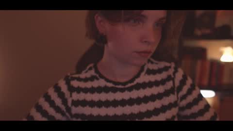 Snapshot of running_with_the_wolves chatting on November 12, 2025, 11:25 pm Elena online show from November 12, 2025, 11:25 pm