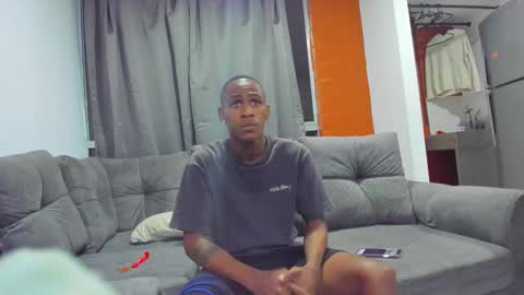 Snapshot of runnyx_09 chatting on October 25, 2025, 5:26 am Runnix online show from October 25, 2025, 5:26 am