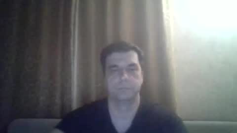 rusqadisx online show from April 3, 2026, 9:24 pm