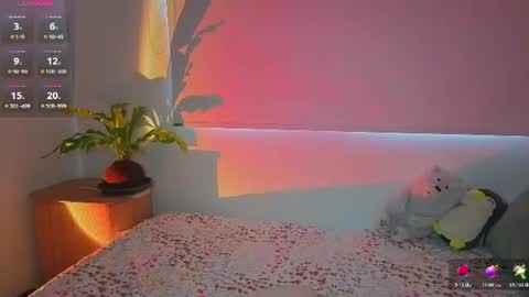 Lorenn online show from June 24, 2026, 9:25 pm
