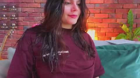 Lorenn online show from July 28, 2026, 7:26 pm