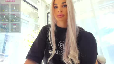 Snapshot of russian_ava chatting on May 30, 2026, 7:49 am Ava online show from May 30, 2026, 7:49 am