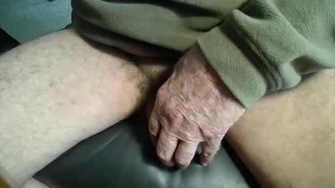 Snapshot of rustic69 chatting on May 5, 2026, 7:44 pm rustic69 online show from May 5, 2026, 7:44 pm