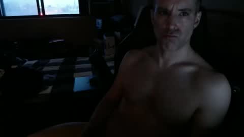 Snapshot of rustic_cuse_777 chatting on January 14, 2026, 9:52 pm rustic_cuse_777 online show from January 14, 2026, 9:52 pm