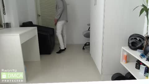 MillionDollarGuy online show from June 28, 2026, 4:40 am