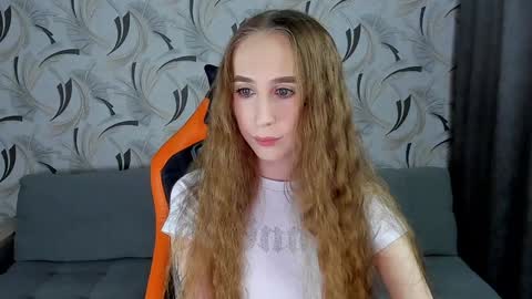 Snapshot of rut___willis chatting on December 10, 2024, 11:30 pm MiR online show from December 10, 2024, 11:30 pm