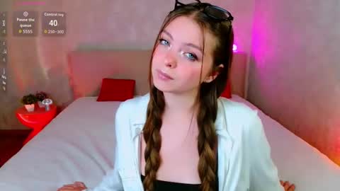 Snapshot of ruta_ chatting on July 14, 2026, 4:34 pm RutaYoung online show from July 14, 2026, 4:34 pm