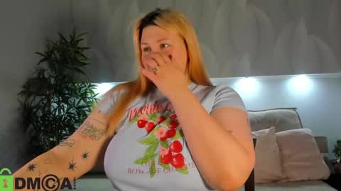 Snapshot of rutholiver chatting on November 6, 2025, 1:17 am Ruth GMT2 Mon 10 AM - 4 PM Tue 10 AM - 4 PM Thu 3-9 AM Fri 10 AM - 4 PM Sun 10 AM - 4 PM. online show from November 6, 2025, 1:17 am