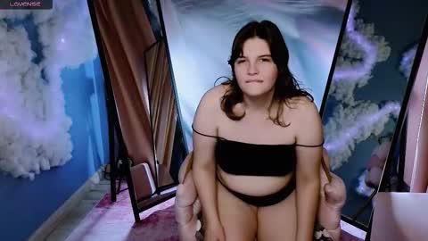 Ruyjin online show from September 14, 2025, 11:42 am