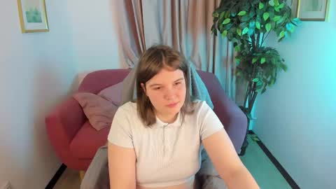 Snapshot of ruyjin_choi chatting on May 25, 2026, 11:05 am Ruyjin online show from May 25, 2026, 11:05 am