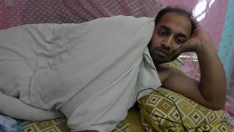 rwb17 online show from February 6, 2025, 8:39 am