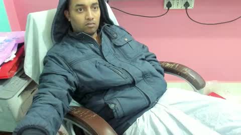 rwb17 online show from December 23, 2025, 6:00 am