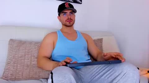 Ryan  online show from October 2, 2025, 3:24 am