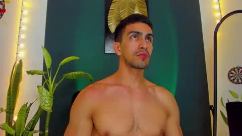 Snapshot of ryan_doyle chatting on September 12, 2025, 2:44 am Ryan independent model online show from September 12, 2025, 2:44 am