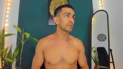 Snapshot of ryan_doyle chatting on September 19, 2025, 10:10 pm Ryan independent model online show from September 19, 2025, 10:10 pm