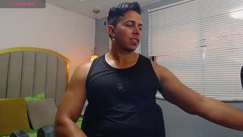 Snapshot of ryan_nesson chatting on September 26, 2025, 2:43 pm Ryan online show from September 26, 2025, 2:43 pm