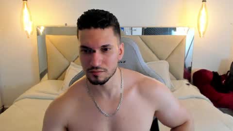Snapshot of ryan_ward79 chatting on April 29, 2026, 12:48 am Ryan online show from April 29, 2026, 12:48 am