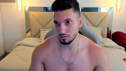 Snapshot of ryan_ward79 chatting on May 20, 2026, 8:31 am Ryan online show from May 20, 2026, 8:31 am
