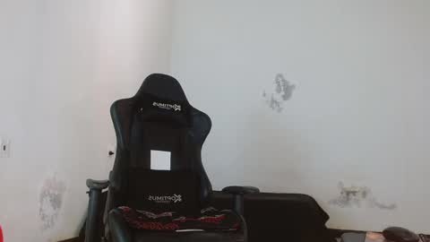 Snapshot of ryan_warren18 chatting on December 5, 2024, 8:44 pm RYAN online show from December 5, 2024, 8:44 pm