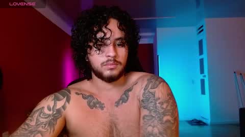 Snapshot of ryan_warren18 chatting on November 12, 2025, 6:03 am RYAN online show from November 12, 2025, 6:03 am