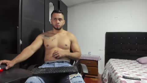 ryan_xc1 online show from June 1, 2026, 2:24 am