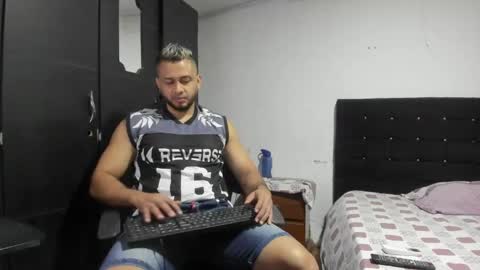 ryan_xc1 online show from June 7, 2026, 12:59 am
