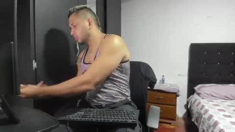 ryan_xc1 online show from June 16, 2026, 2:14 am