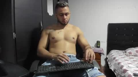 ryan_xc1 online show from June 20, 2026, 7:05 pm