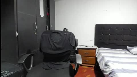 ryan_xc1 online show from August 2, 2026, 2:21 am