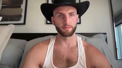 Ryan  Chad online show from November 19, 2025, 4:51 pm