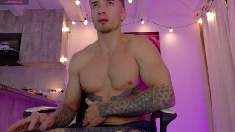 Ryan Blue ig ryannblue online show from November 26, 2025, 12:00 am