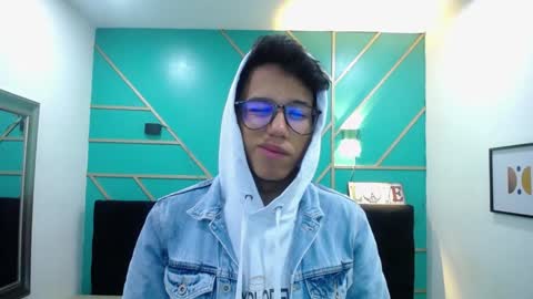 Snapshot of ryanpricee chatting on January 5, 2025, 2:38 am RyanPricee online show from January 5, 2025, 2:38 am